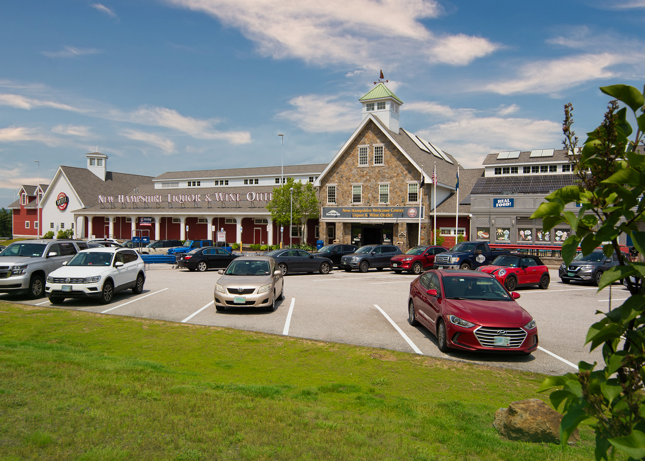 Exterior photo of Hooksett store